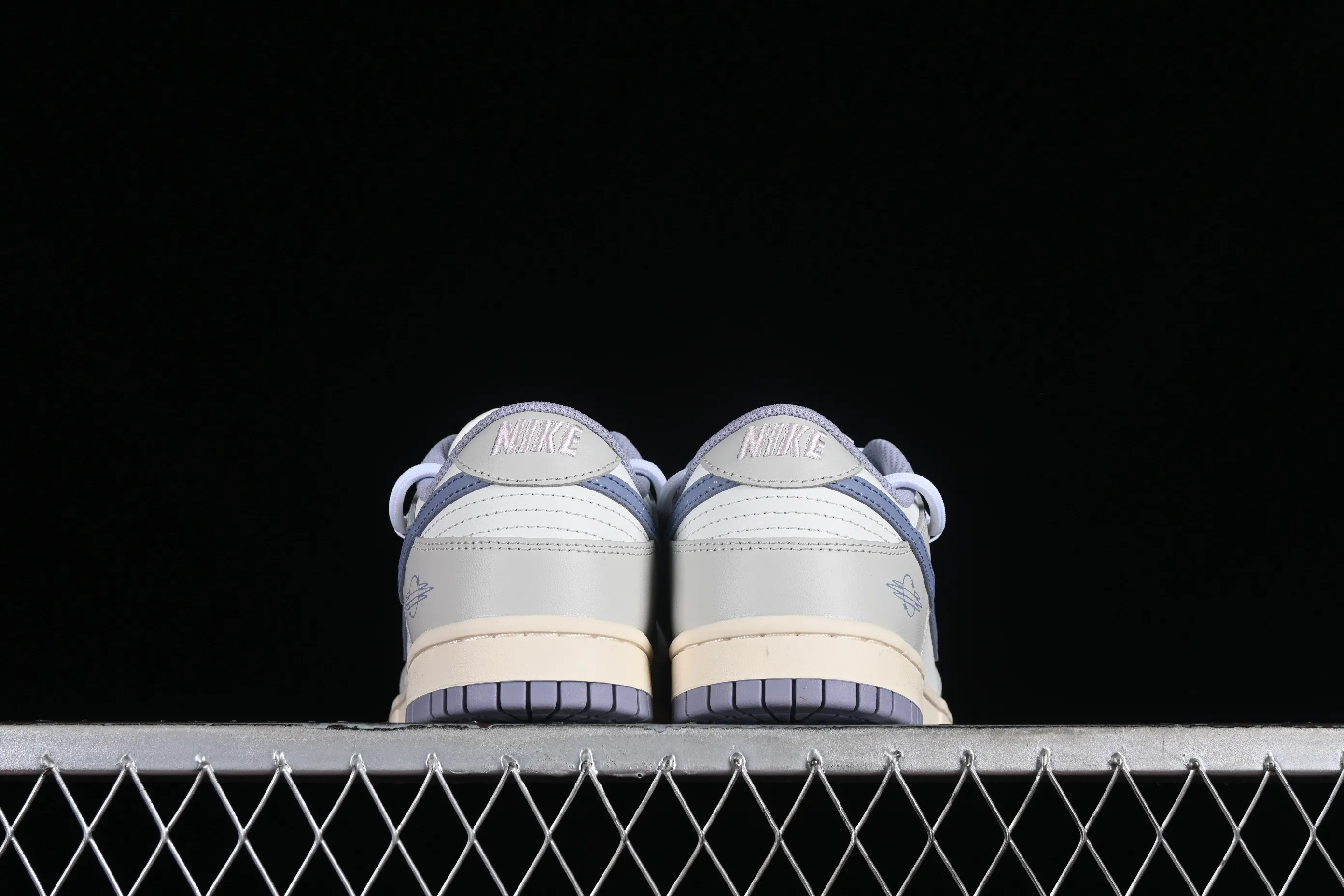 All Categories Nk SB Dunk Series Nk SB Dunk Low Low-top sneakers Nk Dunk Low Wisdom Fruit Purple Island interstellar dreamy feeling Small fresh style Purple SB low-top casual sneakers DD1503-500